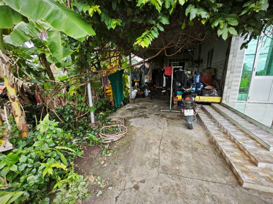 Bán  lô đất thổ hai mặt tiền có nhà giá 1,9 tỷ - Xã Đức Tân  -  Huyện Tân Trụ  - (ảnh - 7)