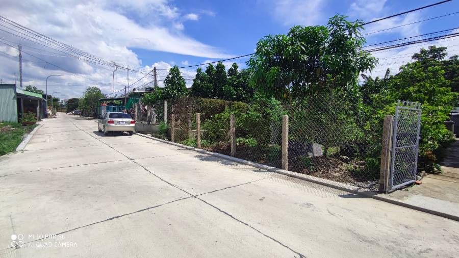 Bán  lô đất  thổ mặt tiền đường đan giá 1,6 tỷ  - Thị trấn Tân Trụ  -  Huyện Tân Trụ  - (ảnh - 4)