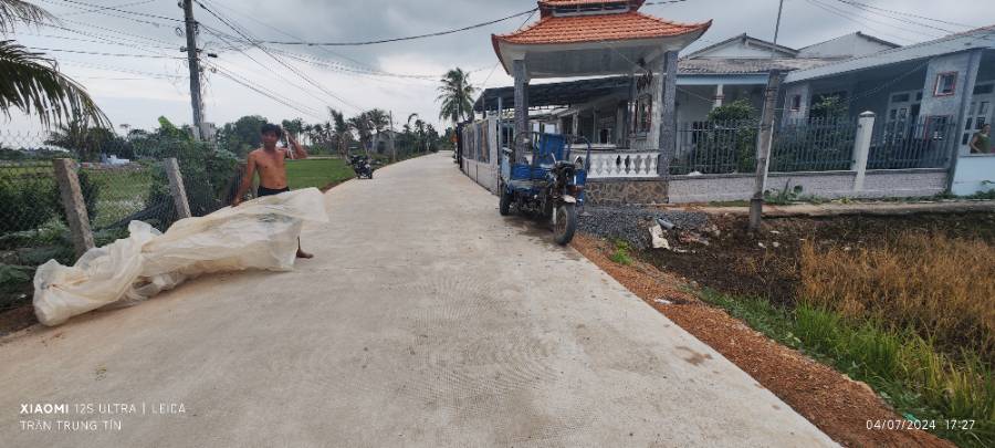 Bán lô đất lúa 4 mặt tiền chuyển thổ phân lô giá chốt 4  tỷ  - Thị trấn Tân Trụ  -  Huyện Tân Trụ  - (ảnh - 4)