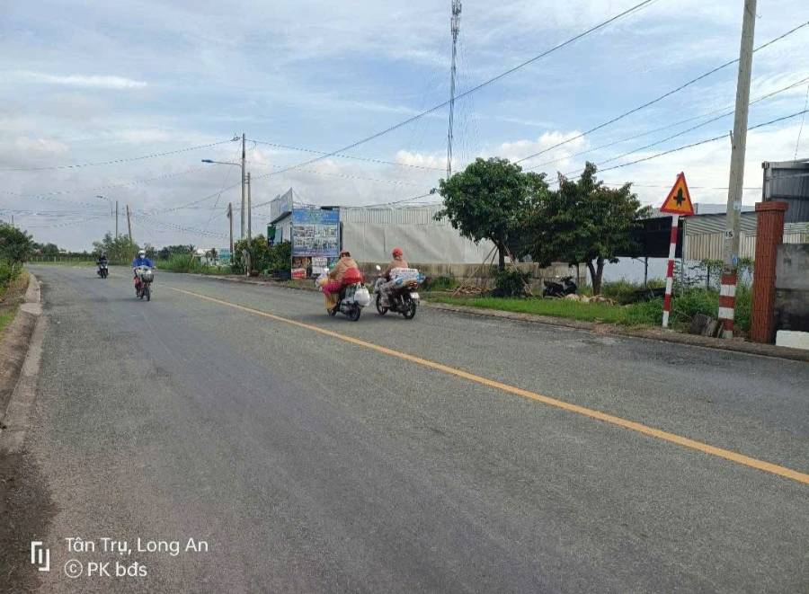 Bán lô đất thổ gần Quốc Lộ 50B giá 3,2 tỷ  - Xã Đức Tân  -  Huyện Tân Trụ  - (ảnh - 1)