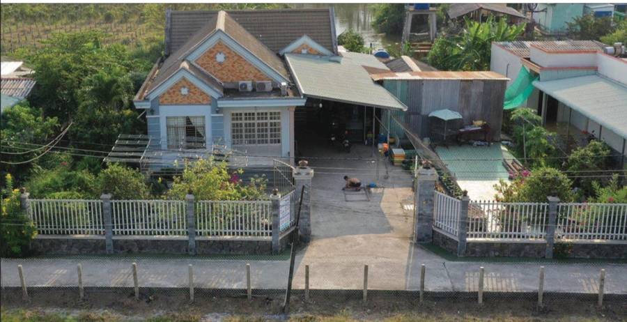 🎯Bán nhà biệt thự phố vị trí chiến lược vị trí trung tâm huyện giá 4,2 Tỷ  - Thị trấn Tân Trụ  -  Huyện Tân Trụ  - (ảnh - 2)