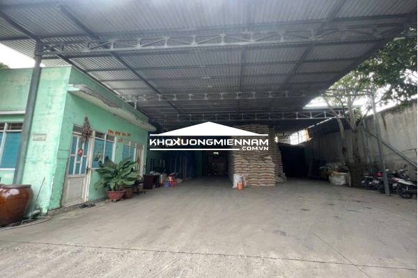 Bán Nhà Xưởng 2.350m2 Bến Lức, Long An. Vị trí đẹp, đường lớn