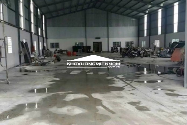 Cho thuê Kho Xưởng 1.200m2 Quận 12. Xưởng cao, thông thoáng