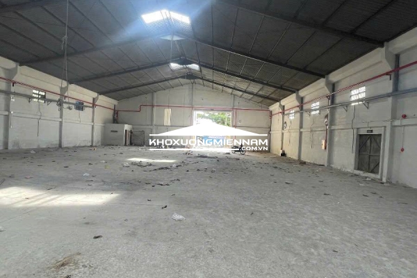 Cho thuê Kho Xưởng 1.000m2 Bình Chánh. Xưởng đẹp, xây kiên cố.