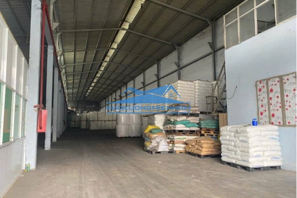 💥💥 Cho thuê Kho Xưởng 1.100m2 Hóc Môn, TP HCM. Đường xe tải lớn.