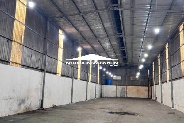 Cho thuê Kho Xưởng 650m2 Bình Chánh. Đường xe Container 24/24.