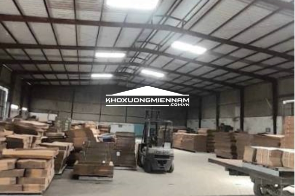 Cho thuê Kho Xưởng 2.000m2 Hóc Môn. Hệ thống PCCC, điện bình sản xuất
