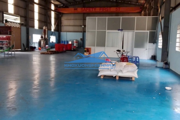 Cho thuê Kho Xưởng 2.000m2 KCN Đức Hòa. Có pa lăng, cẩu trục.