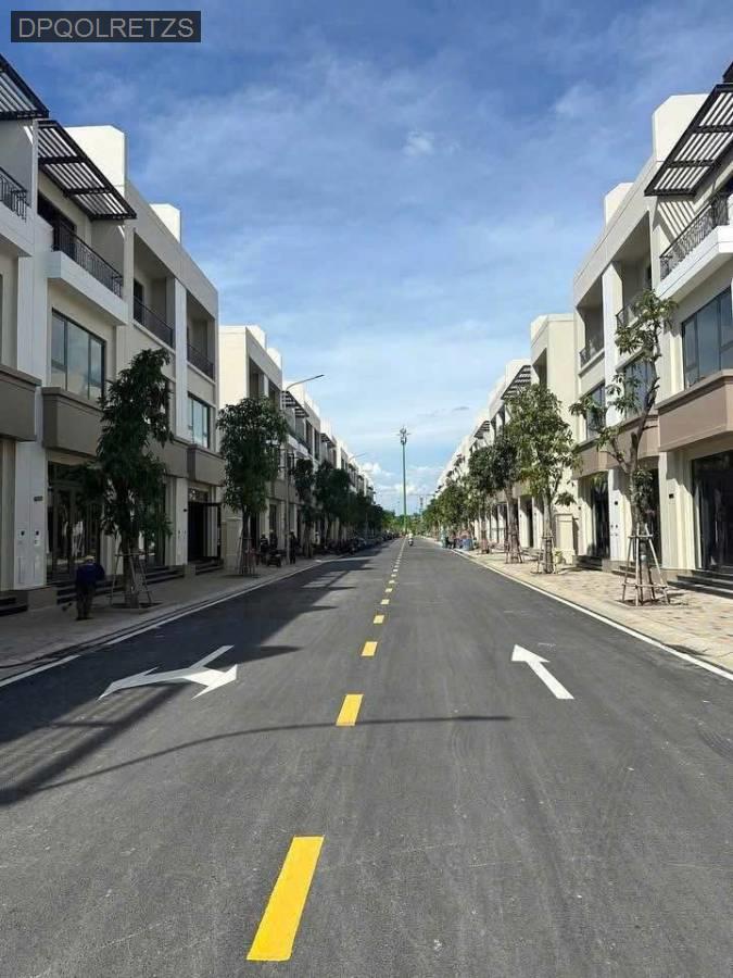 Bán nhà mặt tiền - Thị trấn Đức Hoà  -  Huyện Đức Hòa  - 90m² - 79410tỷ - (ảnh - 0)