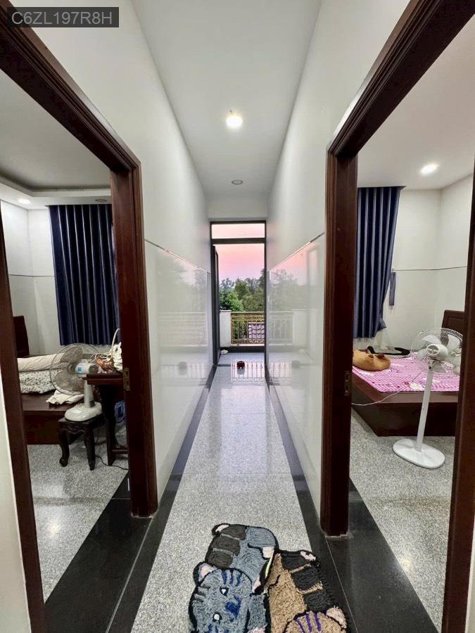 Bán nhà mặt tiền - Xã Phạm Văn Hai  -  Huyện Bình Chánh  - 560m² - 15tỷ - (ảnh - 0)