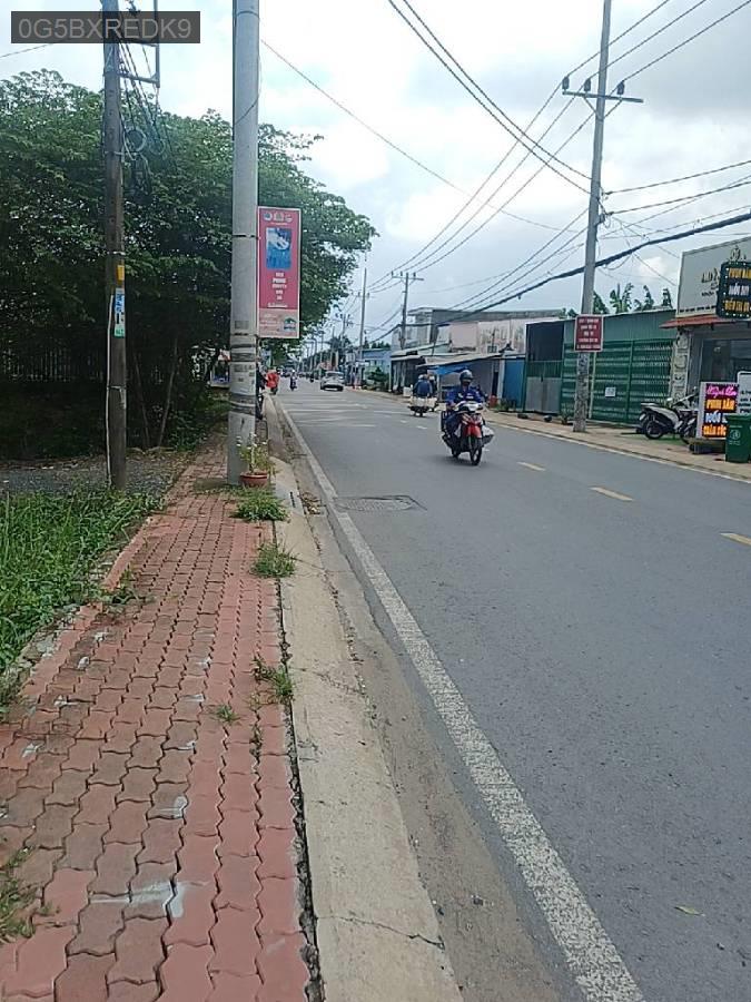 BÁN KHÁCH SẠN 16 PHÒNG MẶT TIỀN ĐƯỜNG 10M GẦN CHỢ BÌNH CHÁNH DTSD 700M2 THU NHẬP - Xã Quy Đức  -  Huyện Bình Chánh  - (ảnh - 0)