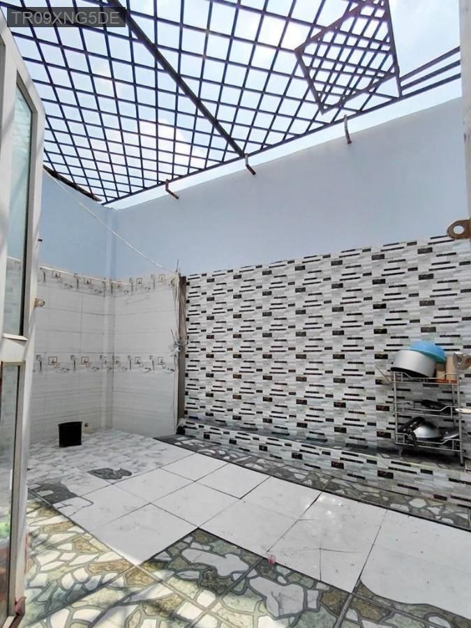 BÁN ĐẤT TẶNG NHÀ SÁT VÕ VĂN KIỆT 100M² NGANG BỀ THẾ 8M NHIK 6 TỶ - Phường An Lạc  -  Quận Bình Tân  - (ảnh - 1)