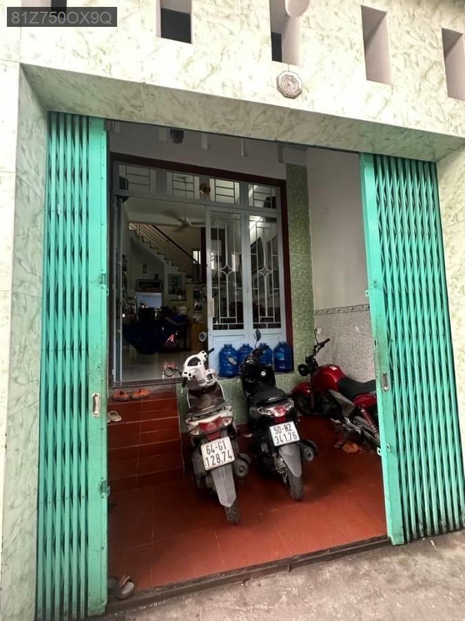 BÁN NHÀ 3 TẦNG SÁT KHU TÊN LỬA 110M2 NGANG 5M XE HƠI ĐỖ CỬA THU NHẬP 15TR/TH NHIK 6 TỶ  - Phường Tân Tạo  -  Quận Bình Tân  - (ảnh - 0)