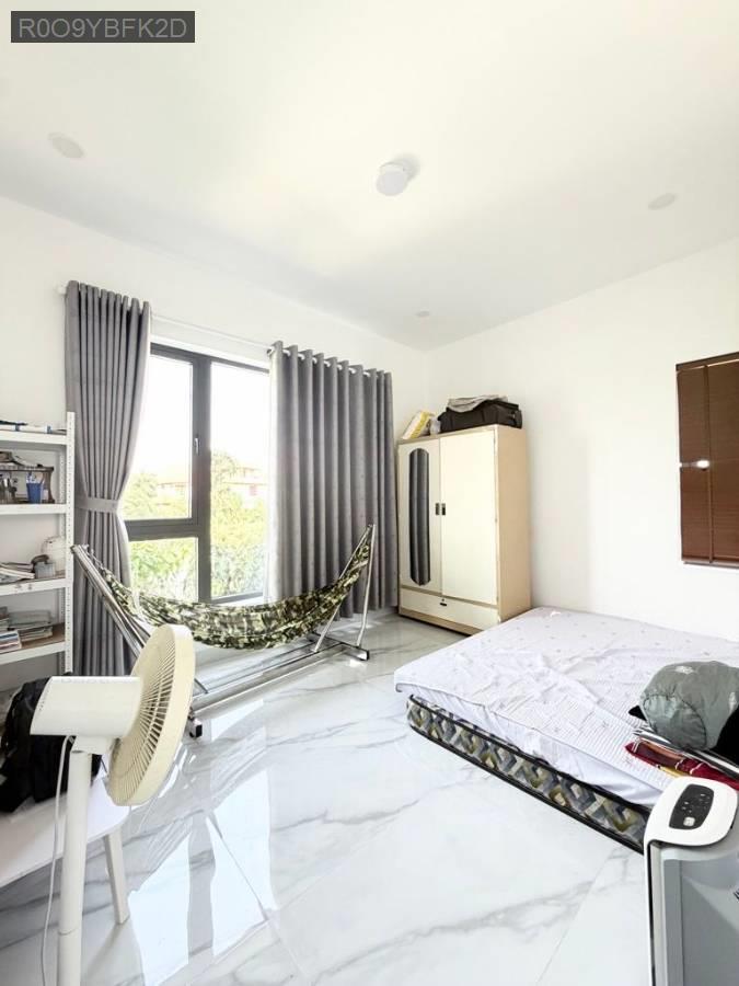 BIỆT THỰ SÂN VƯỜN 3 TẦNG ĐOÀN NGUYỄN TUẤN  BÌNH CHÁNH 400M2 NGANG 10M NHIK 8 TỶ - Xã Tân Quý Tây  -  Huyện Bình Chánh  - (ảnh - 2)