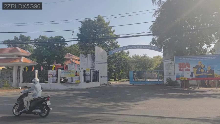 BÁN ĐẤT LỚN KẾ BÊN CHỢ BÌNH CHÁNH 2050M2 NGANG KHỦNG 32M NHIK 23 TỶ - Xã Bình Chánh  -  Huyện Bình Chánh  - (ảnh - 0)