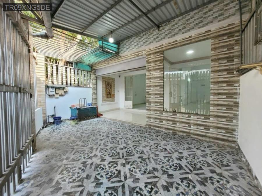 BÁN ĐẤT TẶNG NHÀ SÁT VÕ VĂN KIỆT 100M² NGANG BỀ THẾ 8M NHIK 6 TỶ - Phường An Lạc  -  Quận Bình Tân  - (ảnh - 2)