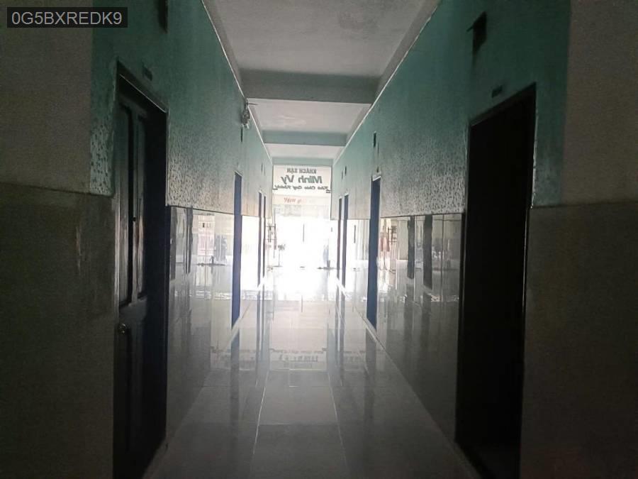 BÁN KHÁCH SẠN 16 PHÒNG MẶT TIỀN ĐƯỜNG 10M GẦN CHỢ BÌNH CHÁNH DTSD 700M2 THU NHẬP - Xã Quy Đức  -  Huyện Bình Chánh  - (ảnh - 2)