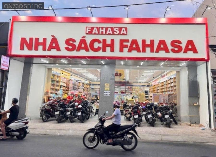 Bán nhà mặt tiền - Xã Bà Điểm  -  Huyện Hóc Môn  - 430m² - 32tỷ - (ảnh - 0)