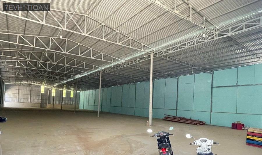 Cho thuê kho xưởng - Tp Hồ Chí Minh - 2300m² - 130triệu - (ảnh - 2)