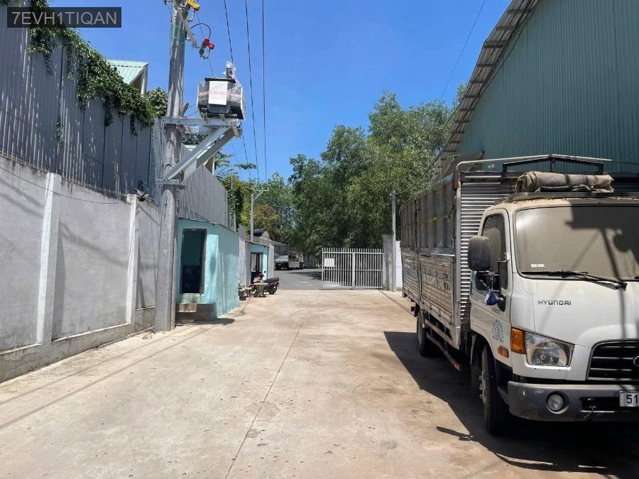 Cho thuê kho xưởng - Tp Hồ Chí Minh - 2300m² - 130triệu - (ảnh - 0)