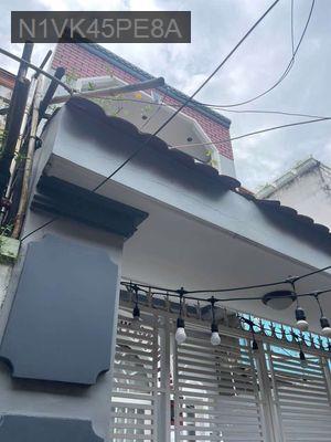 Nhà hẻm 396 Nguễn Tất Thành - Phường 18  -  Quận 4 