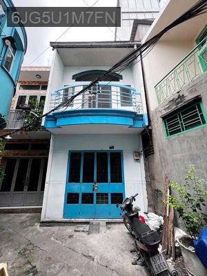 Nhà hẻm nhỏ có sân để xe máy - Phường 26  -  Quận Bình Thạnh 