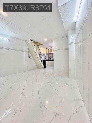 Nhà sạch Q8, 2N-2WC, gần chợ, sổ hồng hoàn công - Phường 14  -  Quận 8 