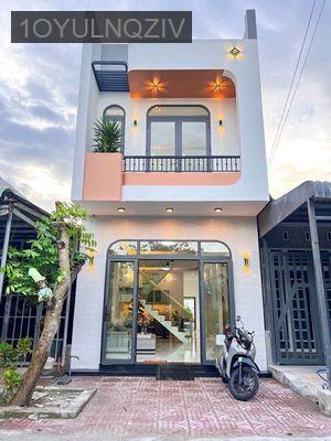 BÁN GẤP NHÀ BÀU GỐC GẦN CHỢ BỜ NGỰA, GIÁ 1TY250, 5X20m2, SỔ HỒNG RIÊNG - Xã Tân Kiên  -  Huyện Bình Chánh 