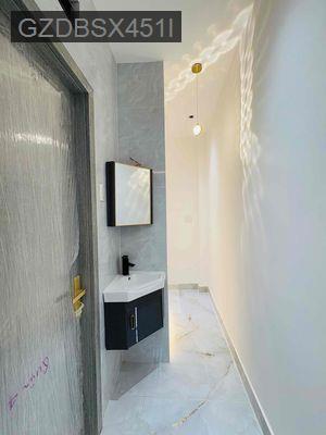 cần bán mặt phố quận 4 - Phường 4  -  Quận 4 