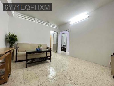 Bán căn hộ miếu nổi 54m 2pn 1wc nhà trống view cầu Hoàn Hoa Thám - Phường 3  -  Quận Bình Thạnh 