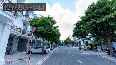 Trả Truớc 3,5tỷ có ngay biệt thự kiền kề full nội thất cao cấp - Phường Đông Hiệp  -  Thị xã Dĩ An 