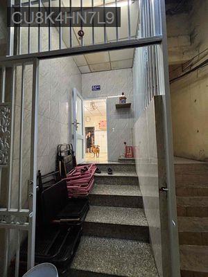 Chính chủ cần bán căn chung cư ở lầu 1 - Phường 2  -  Quận 6 