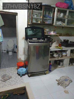 Cần tiền bán nhanh nhà tại đường Bến Vân Đồn, Q. 4, TP.HCM, DT 107,6m2 - Phường 1  -  Quận 4 