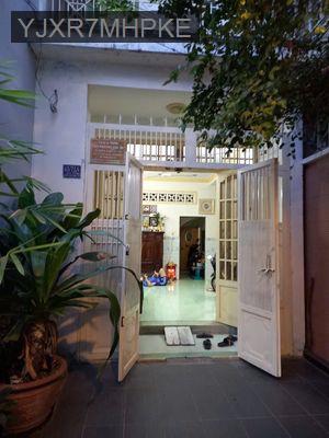 Nhà hẻm xe tải quay đầu ra được! - Phường 6  -  Quận Bình Thạnh 