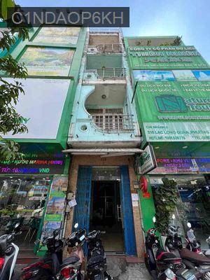 CẦN BÁN NHÀ MẶT TIỀN LẠC LONG QUÂN Q11, ngay Đầm sen - Phường 5  -  Quận 11 