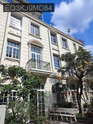 CHÍNH CHỦ - BÁN NHÀ PHỐ VỚI KHÔNG GIAN XANH MÁT VÀ NỘI THẤT ĐẦY ĐỦ - Phường Phước Long B  -  Quận 9 