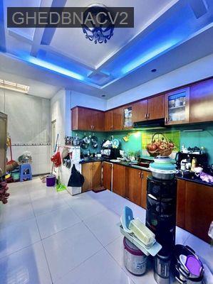 NHÀ ĐEP -B.THẠNH - GIÁ RẺ.    64M2(2 Tầng) - Phường 11  -  Quận Bình Thạnh 