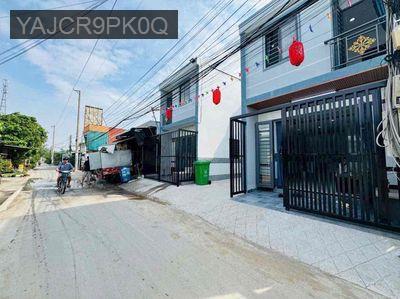 nhà ngộp bank , chủ cần bán gấp - Xã Mỹ Hạnh Nam  -  Huyện Đức Hòa 