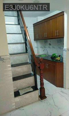 Nhà nhỏ Âu dương lân Q8 - Phường 2  -  Quận 8 