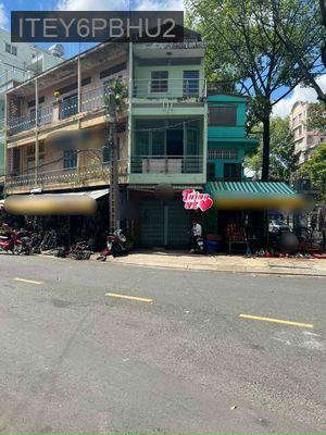Nhà mặt tiền cần bán. Thích hợp kinh doanh - Phường 16  -  Quận 11 