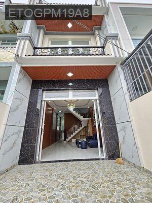 Bán nhà ngay khu dân cư 1 trệt 1 lầu 4,5mx20m - Xã Long Trạch  -  Huyện Cần Đước 