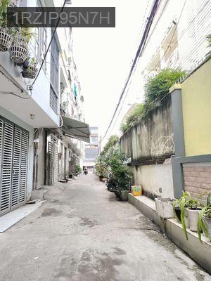 NHÀ HẺM XE HƠI - TT NHÀ BÈ - CÓ SỔ HỒNG - TT. Nhà Bè  -  Huyện Nhà Bè 