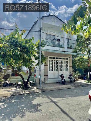 bán nhà 1trệt 1 lầu + 4 phòng trọ - Phường Tân Bình  -  Thị xã Dĩ An 