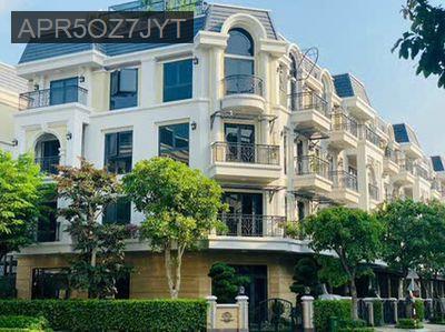 Chính chủ cần bán căn nhà phố Classia . View công viên thoáng mát - Phường Phú Hữu  -  Quận 9 