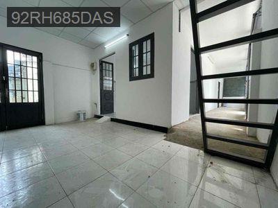 SIÊU PHẨM NHÀ MT LỘ 8m XE HƠI CHẠY VI VU - NHÀ CẤP 4 CÓ LỬNG - Phường 15  -  Quận 8 