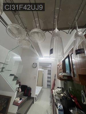 đang cần bán nhà gấp - Phường 15  -  Quận Tân Bình 