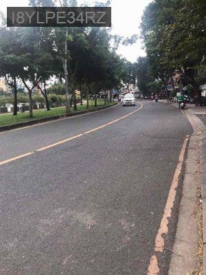 BÁN NHÀ SÁT MT HOÀNG SA , Q3 - DT 3,1 x 15 m - CHỈ CÓ 6,5 tỷ TL - Phường Võ Thị Sáu  -  Quận 3 