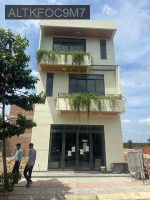 Kẹt Tiền đi Úc nên bán nhà MT đường DT747B -106m2-1 tỷ 825 3 PN - 3 WC - Phường Tân Hiệp  -  Thị xã Tân Uyên 