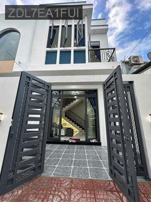 Nhà 1T1L - DT: 100m2 - Đường Nguyễn Thị Tần, Q8 - Phường 2  -  Quận 8 