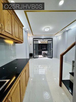 bán gấp nhà - Phường 15  -  Quận 10 